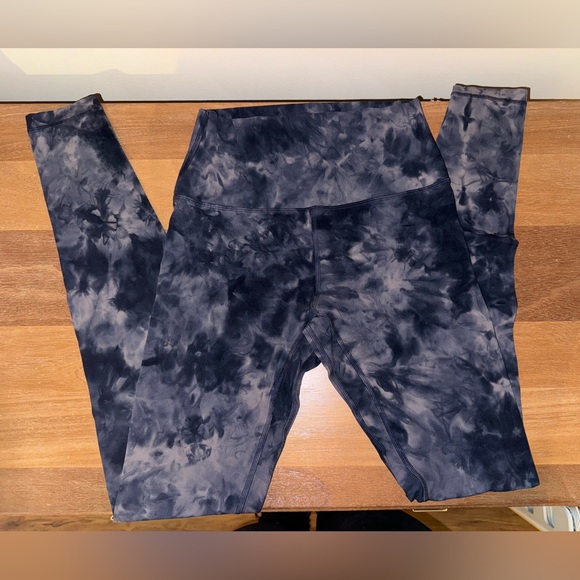 Lululemon size 6tall align tie dye leggings. New without tags. - Picture 6 of 6